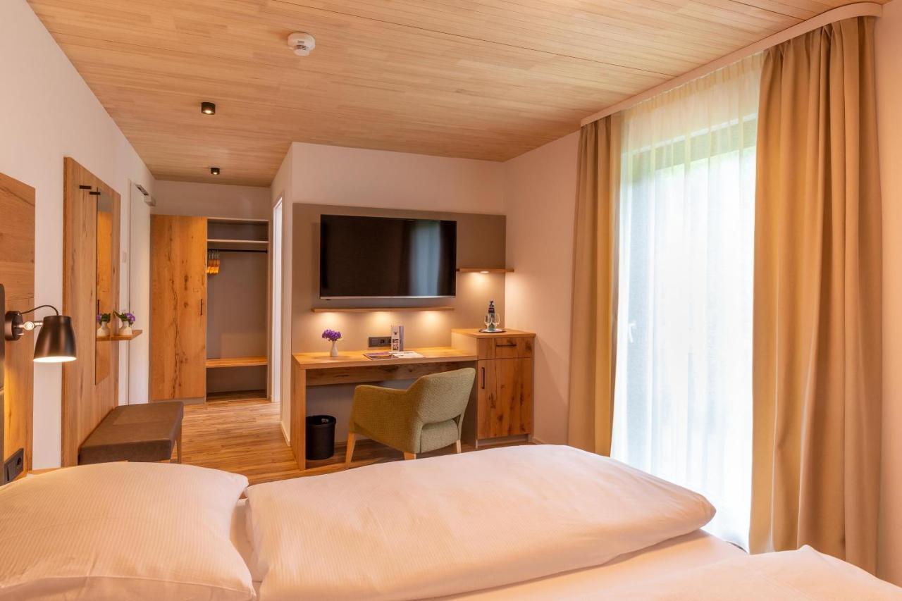 Goldener Adler Oberried - Hotel & Appartements Zewnętrze zdjęcie