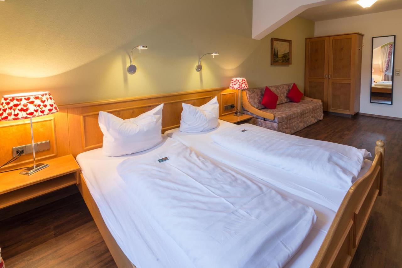 Goldener Adler Oberried - Hotel & Appartements Zewnętrze zdjęcie