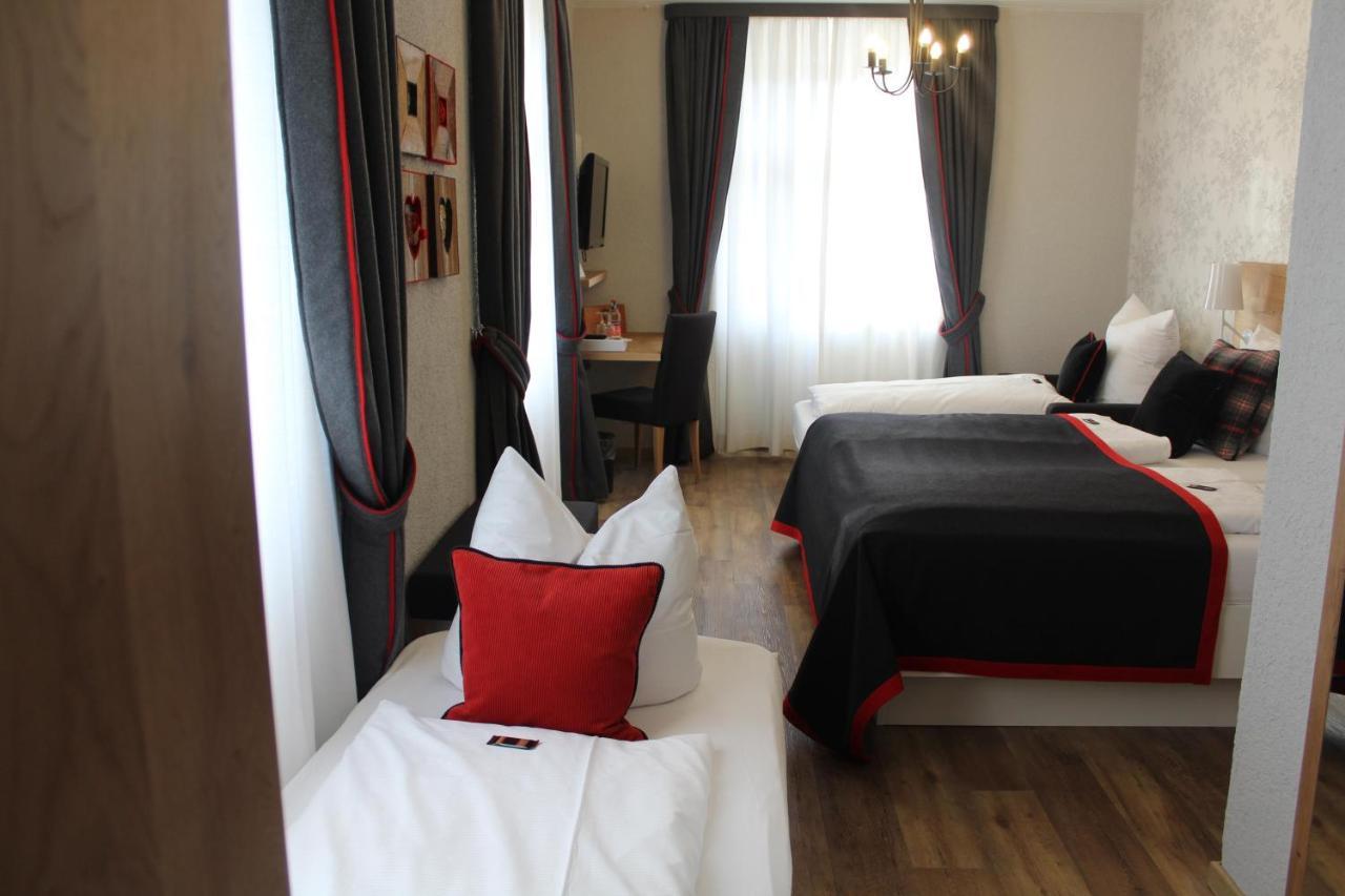 Goldener Adler Oberried - Hotel & Appartements Zewnętrze zdjęcie